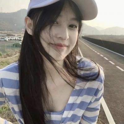 桃花映江山